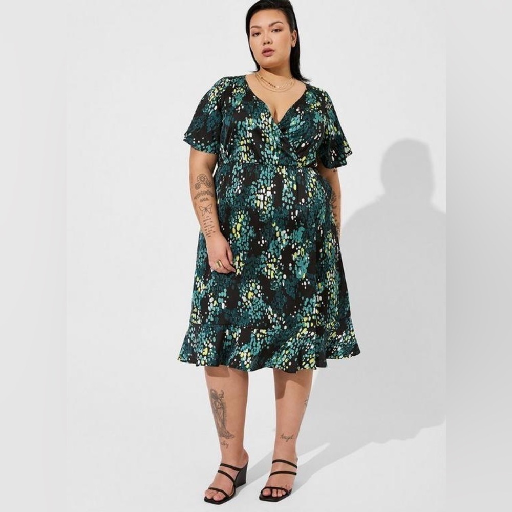 Torrid 1X midi flutter sleeve wrap dress NWT - Picture 3 of 6